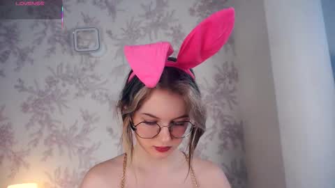 Tate online show from 10/27/25, 06:06