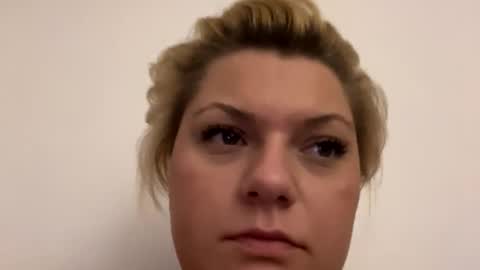 Kaelia and Daniel online show from 10/23/25, 05:44