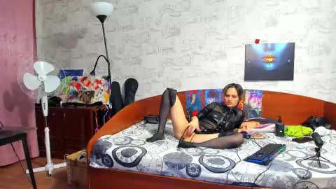 Snapshot of kagamitaiga2 chatting on 12/20/25, 03:02 kagamitaiga2 online show from 12/20/25, 03:02