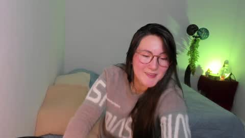 ChloeIndependient model online show from 01/22/25, 03:09