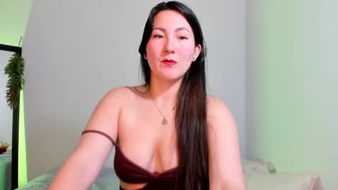 ChloeIndependient model online show from 02/22/25, 06:19