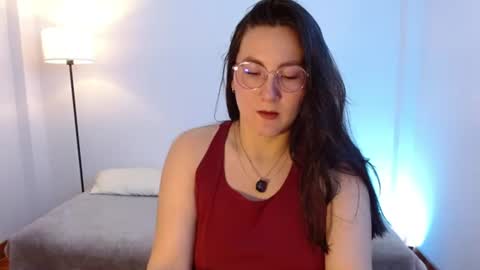ChloeIndependient model online show from 07/22/26, 04:43