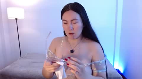 ChloeIndependient model online show from 07/27/26, 02:57