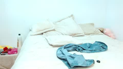 ChloeIndependient model online show from 07/28/26, 09:14