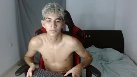 Snapshot of kai_lord_ chatting on 12/30/24, 05:04 Kai online show from 12/30/24, 05:04