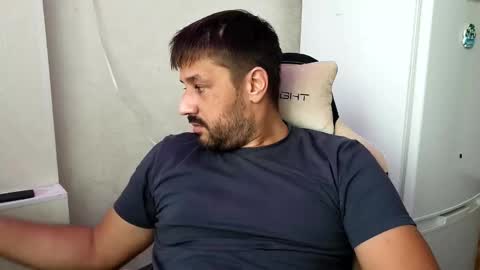 Snapshot of kaifik chatting on 11/23/25, 06:13 kaifik online show from 11/23/25, 06:13