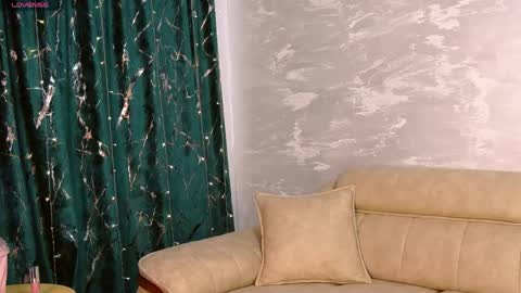 Kaila Lewis online show from 04/14/26, 06:25