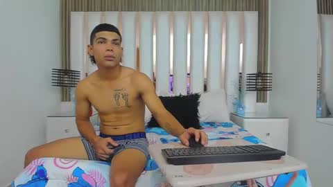 Snapshot of kailinandrihky chatting on 10/17/25, 08:00 KailinANDrihky online show from 10/17/25, 08:00