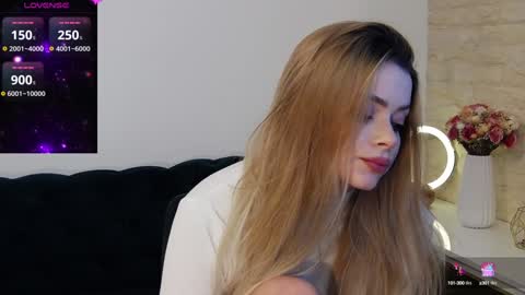 Kailyn online show from 12/06/24, 07:23