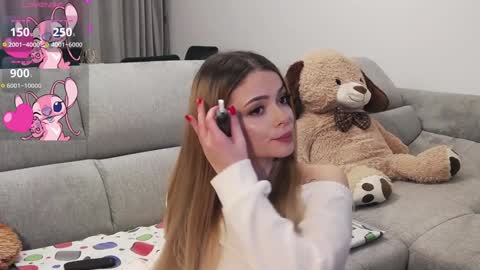 Kailyn online show from 01/19/25, 08:09