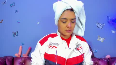 kaira_mosse_ online show from 04/11/26, 11:14