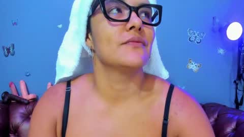 Snapshot of kaira_mosse_ chatting on 04/30/26, 12:00 kaira_mosse_ online show from 04/30/26, 12:00