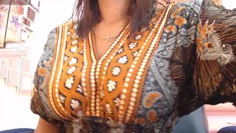 kaira online show from 04/10/26, 12:32