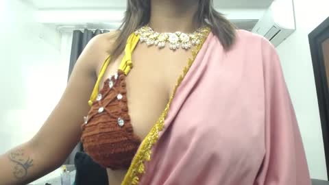 Kaira online show from 05/09/26, 11:48