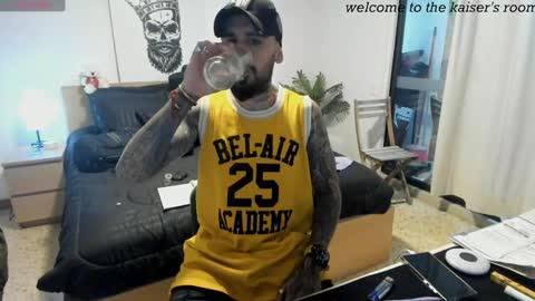 kaiser679 online show from 02/21/25, 03:01