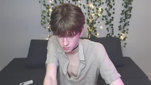 slutkai online show from 10/14/25, 08:09