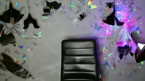 Snapshot of kaitlin_kk chatting on 10/11/25, 06:23 Kaitlin online show from 10/11/25, 06:23