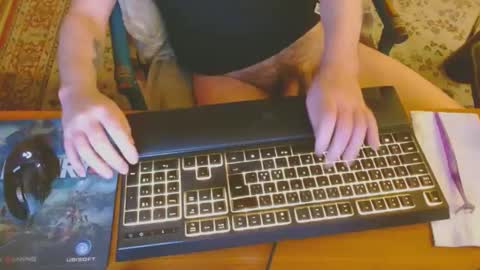 Leon online show from 12/29/24, 06:16