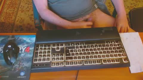 Leon online show from 01/03/25, 12:00