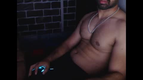 Snapshot of kaku69696 chatting on 01/15/25, 05:37 Vicky online show from 01/15/25, 05:37