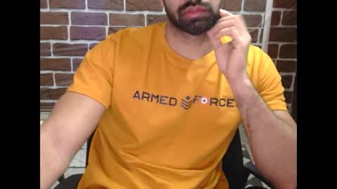 Snapshot of kaku69696 chatting on 02/25/25, 11:41 Vicky online show from 02/25/25, 11:41