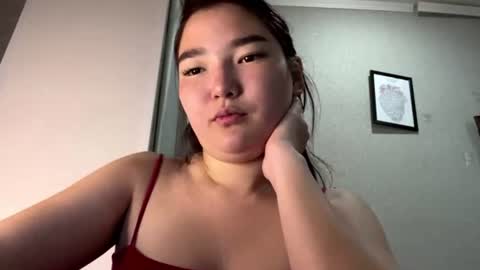 Sakura online show from 06/19/26, 04:44