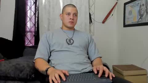 Snapshot of kaledd_musclee chatting on 12/07/24, 02:46 Kaledd musclees room Master online show from 12/07/24, 02:46