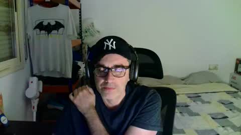 Snapshot of kalem48 chatting on 04/19/26, 12:33 MusicMen49 online show from 04/19/26, 12:33