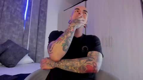 Snapshot of kaletattoos chatting on 02/04/25, 08:06 Kale online show from 02/04/25, 08:06