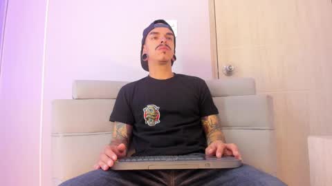 Snapshot of kaletattoos chatting on 10/07/25, 11:07 Kale online show from 10/07/25, 11:07
