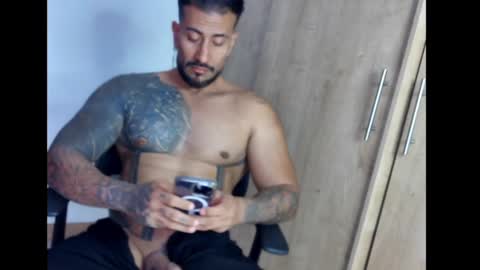 Snapshot of kaleth_price chatting on 03/04/25, 11:00 Kaleth Price online show from 03/04/25, 11:00