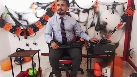 Kaleth online show from 10/25/25, 09:42