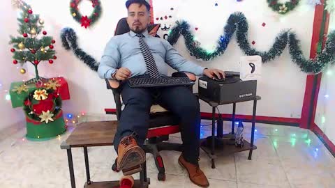 Kaleth online show from 11/26/25, 01:45