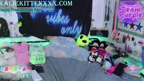 Snapshot of kaliekitten chatting on 07/11/26, 11:06 KalieKitten online show from 07/11/26, 11:06