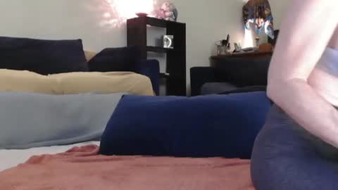 Snapshot of kalikushdreamz chatting on 06/10/26, 01:32 Tara Smith online show from 06/10/26, 01:32