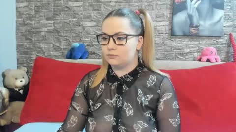 Snapshot of kalindahot chatting on 05/02/26, 06:02 kalindahot online show from 05/02/26, 06:02