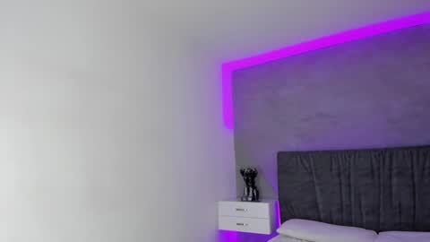 Carolina   online show from 12/12/24, 07:26