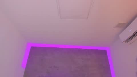 Carolina   online show from 02/11/25, 04:02