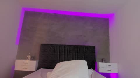 Carolina   online show from 03/12/25, 11:33