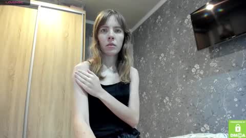 Snapshot of kalisee_ chatting on 11/17/25, 01:28 Kalisee online show from 11/17/25, 01:28