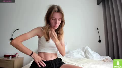 Snapshot of kalisee_ chatting on 01/07/26, 04:37 Kalisee online show from 01/07/26, 04:37