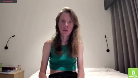 Snapshot of kalisee_ chatting on 01/18/26, 08:45 Kalisee online show from 01/18/26, 08:45