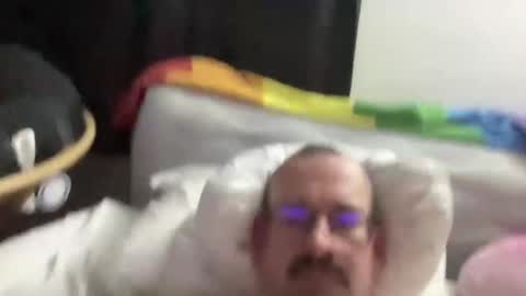 Snapshot of kallen87tm chatting on 12/29/24, 04:27 Kyler online show from 12/29/24, 04:27