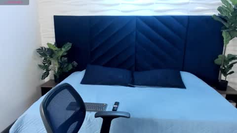 Snapshot of kamal_wolff chatting on 02/01/26, 11:42 jhon online show from 02/01/26, 11:42