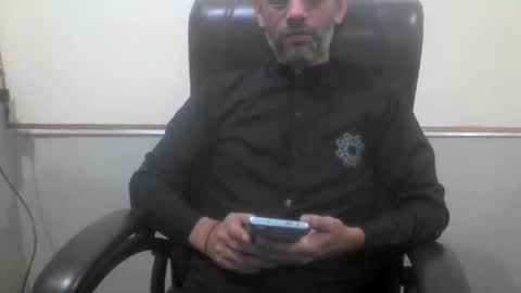 Snapshot of kami99099 chatting on 10/08/25, 04:10 kami99099 online show from 10/08/25, 04:10