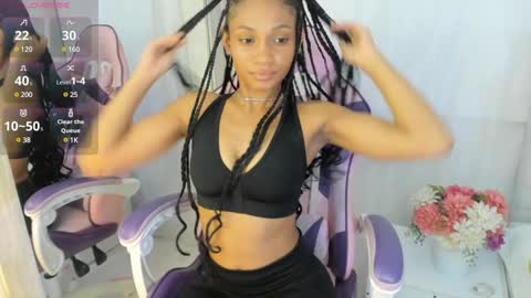 Snapshot of kamila_arias chatting on 12/02/24, 07:05 online show from 12/02/24, 07:05