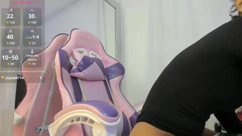 Snapshot of kamila_arias chatting on 12/12/24, 07:15 online show from 12/12/24, 07:15