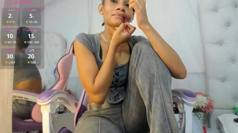 Snapshot of kamila_arias chatting on 01/04/25, 07:02 online show from 01/04/25, 07:02