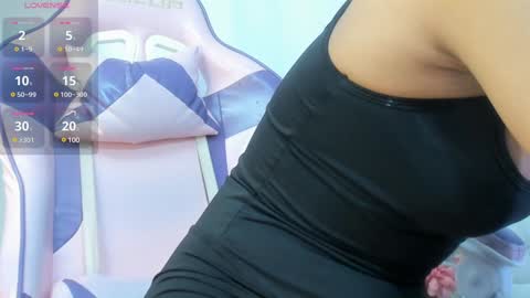 Snapshot of kamila_arias chatting on 01/24/25, 12:10 online show from 01/24/25, 12:10
