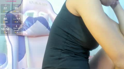 Snapshot of kamila_arias chatting on 01/30/25, 12:06 online show from 01/30/25, 12:06